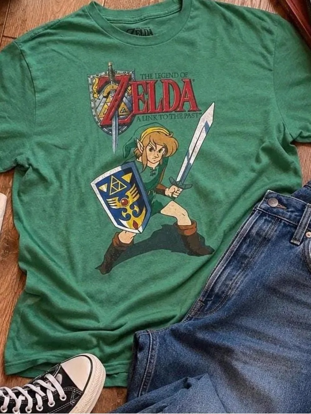 The Legend of Zelda Green Graphic Tee Size Large